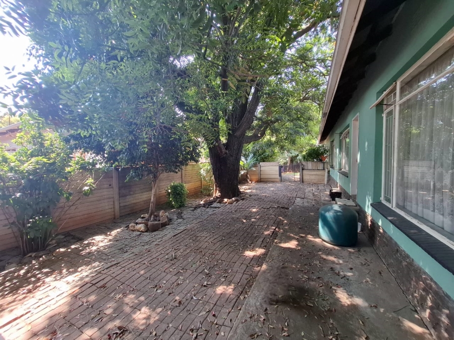 4 Bedroom Property for Sale in Rustenburg Central North West